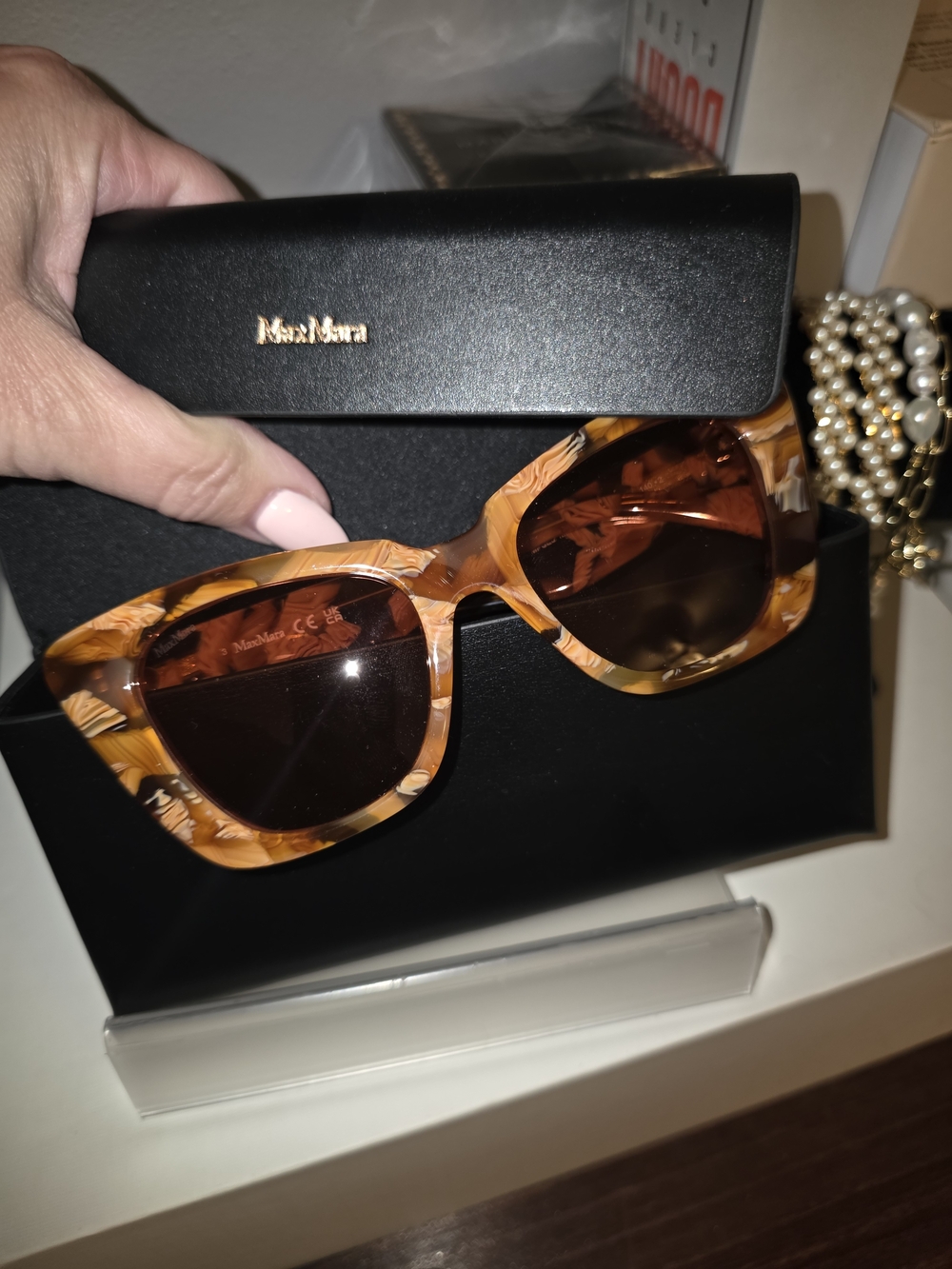 Max Mara Marbled Amber and Brown Tortoiseshell Sunglasses With MAXmara Case
